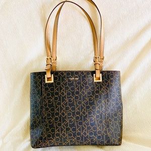 Calvin Klein Shoulder Bag